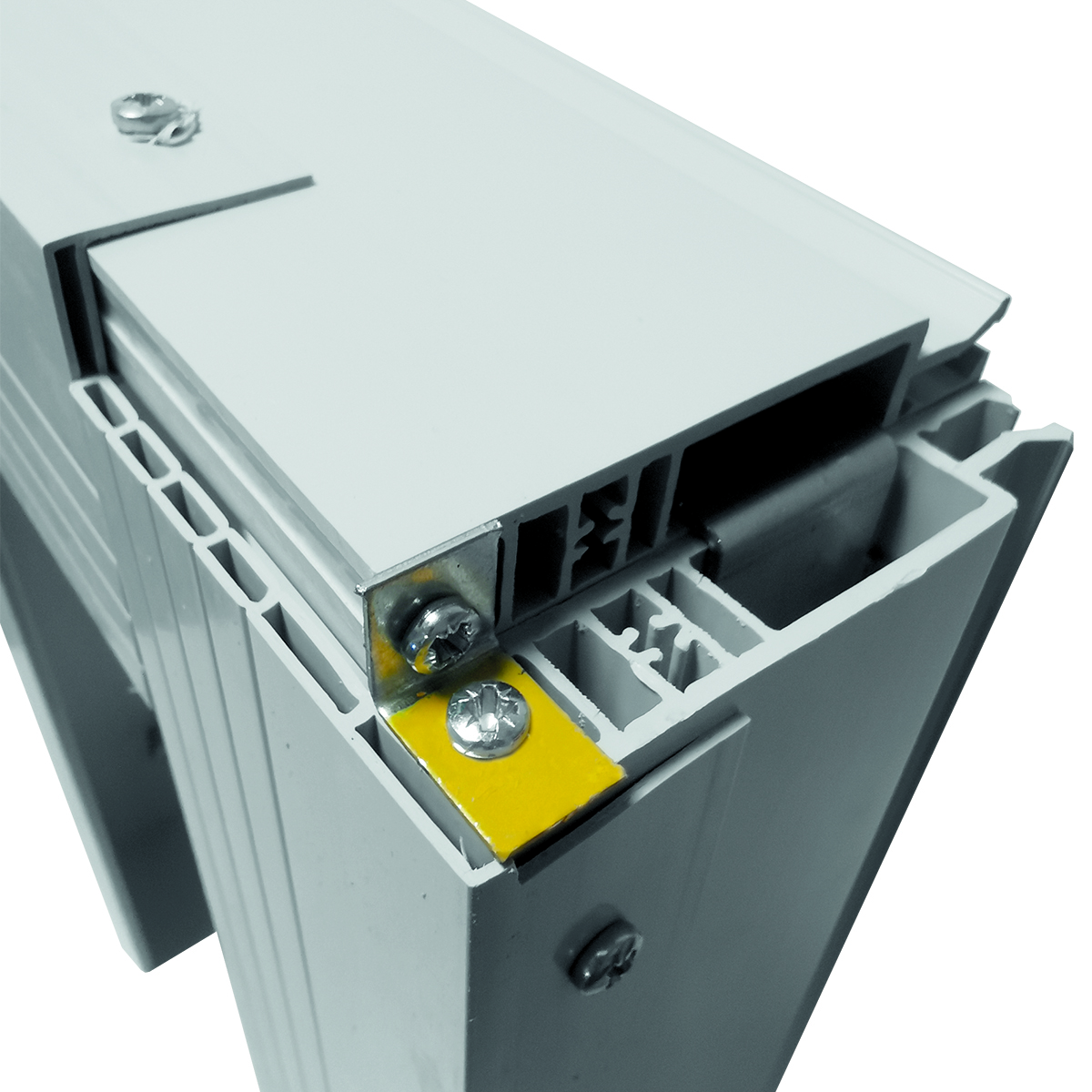 K10 - CONTROTELAIO IN PVC PER PORTE E FINESTRE - Elemento di riquaratura del foro per porte e finestre